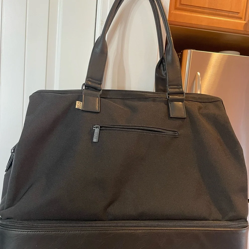 BEIS Black Large Weekender Travel Bag BNWT - Picture 1 of 5